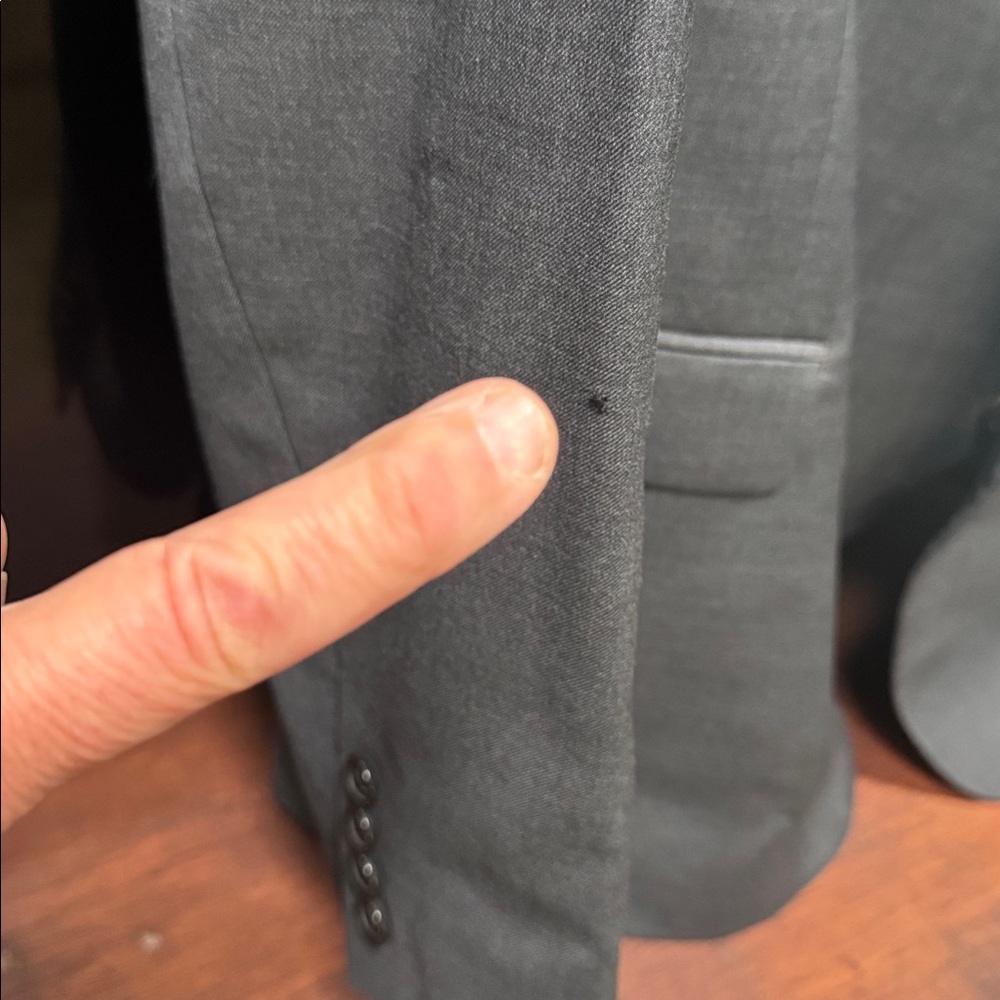 Lauren Ralph Lauren Charcoal suit. 50R. Pants 42x30 - Picture 3 of 4